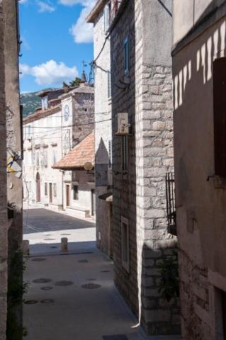 Guesthouse Nina Kaštel Novi Dış mekan fotoğraf